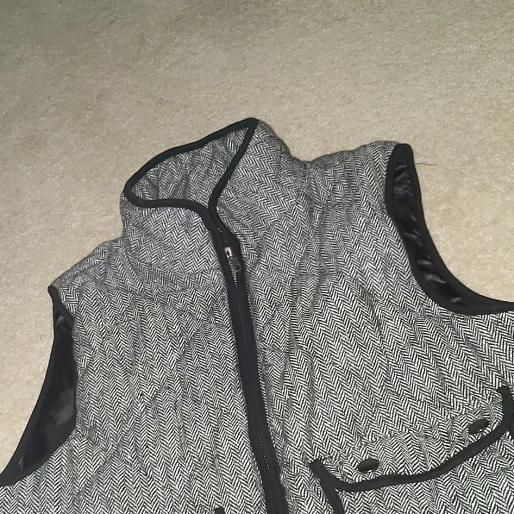 Nwts Grey vest - Picture 3 of 8
